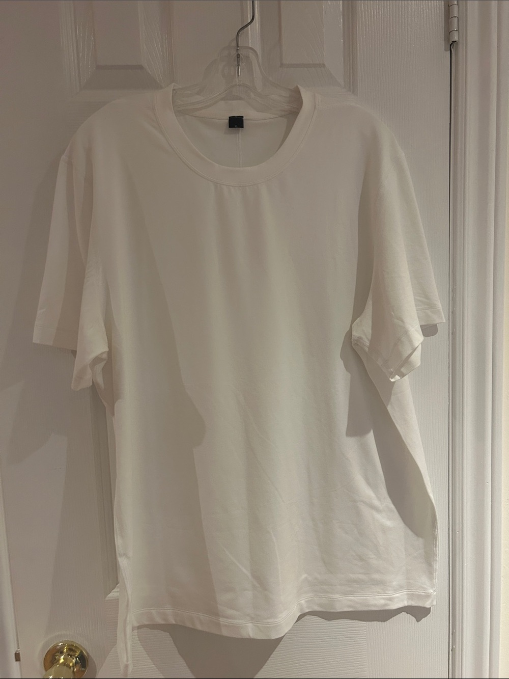 lululemon athletica Men's White Short Sleeve Crew Tee